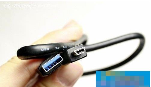 usb接口類(lèi)型,現(xiàn)在電腦USB接口都有哪些類(lèi)型,有什么區(qū)別